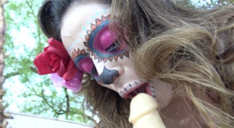 Да, это часть 2 Дня дилдо, нет, не День дилдо 13