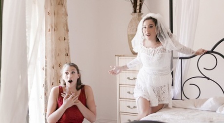 Новоиспеченная невеста занимается лесбийским сексом втроем со своими подружками в день своей свадьбы 9