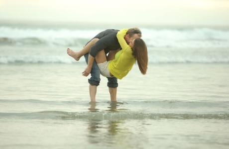 Влюбленные Райан Мэдисон и Бруклин Чейз занимаются бурным сексом после дня, проведенного на пляже 2