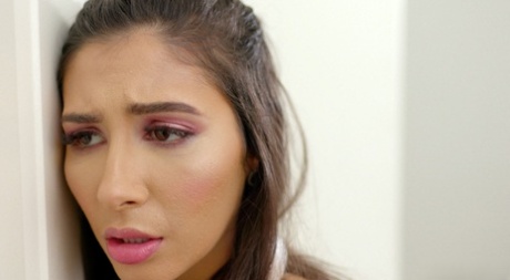 Девушка, девушка Джанна Диор, Лето в Индии 1