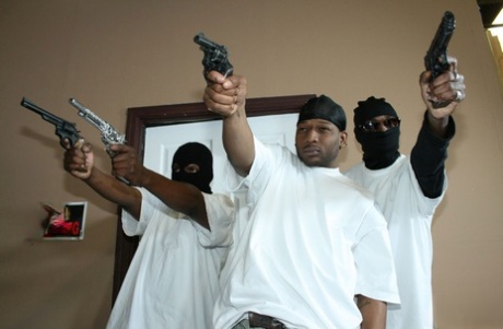 Милашка в униформе Джейден Джеймс трахается прямо в офисе 3