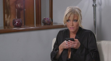 Крисси Линн, Райли Рейес, Безмятежная сирена 1